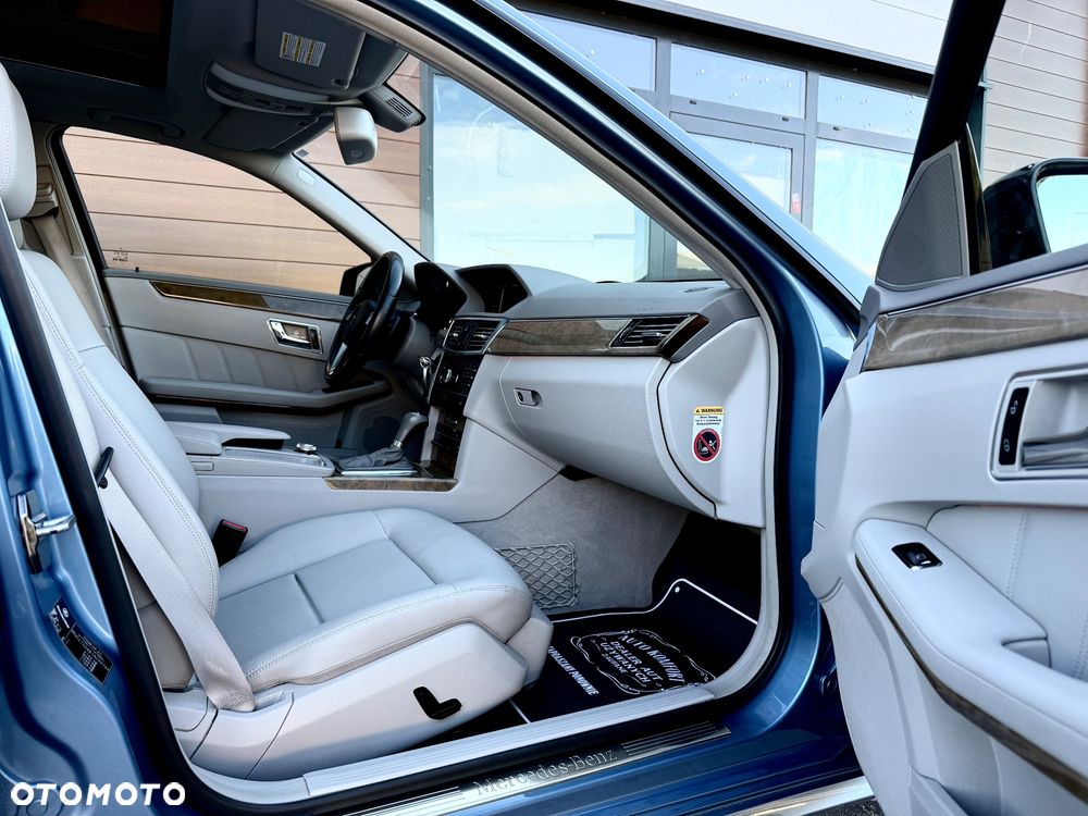 Mercedes-Benz Klasa E - 31