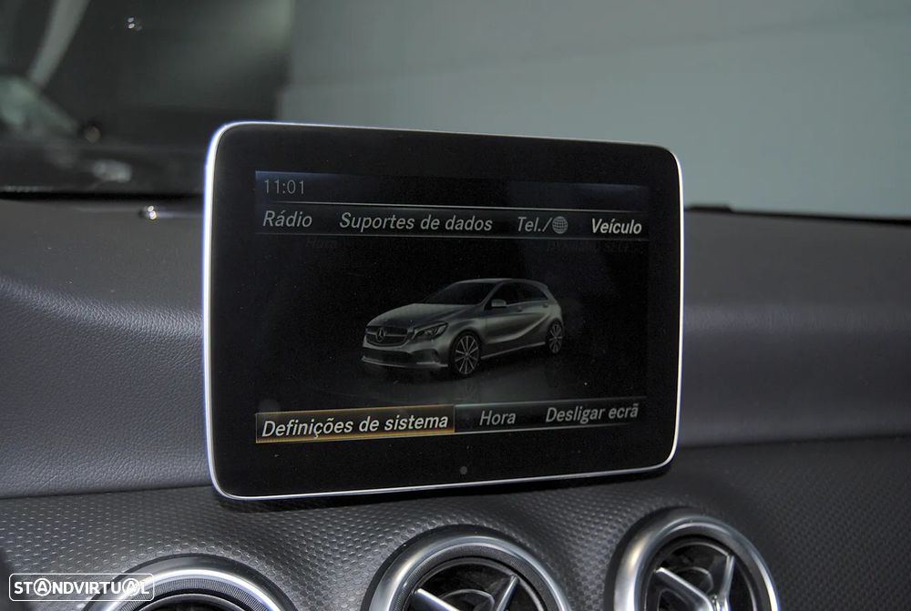 Mercedes-Benz A 180 d AMG Line - 31