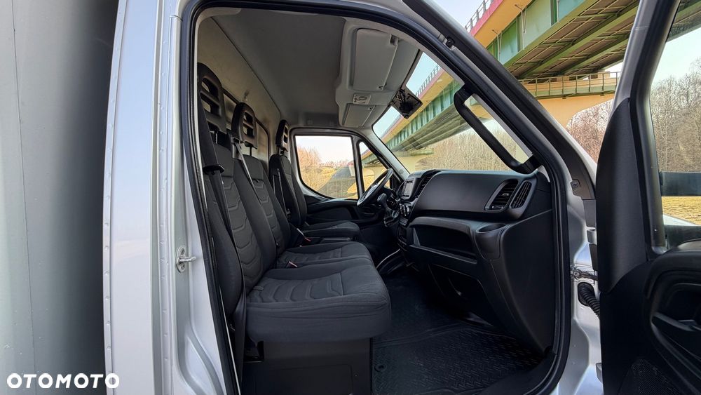 Iveco 35S17 - 24