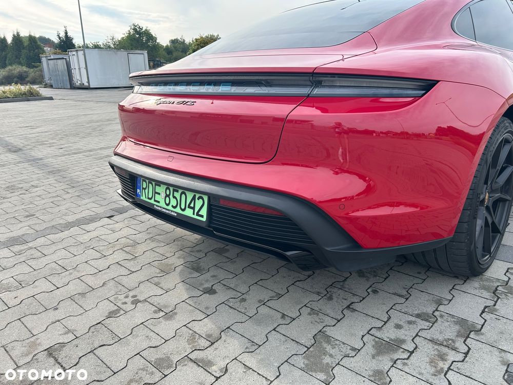Porsche Taycan - 5