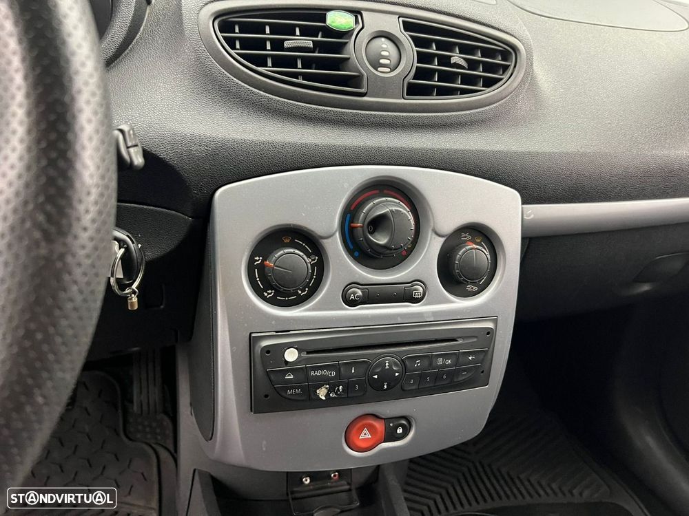 Renault Clio 1.5 dCi Pack - 6