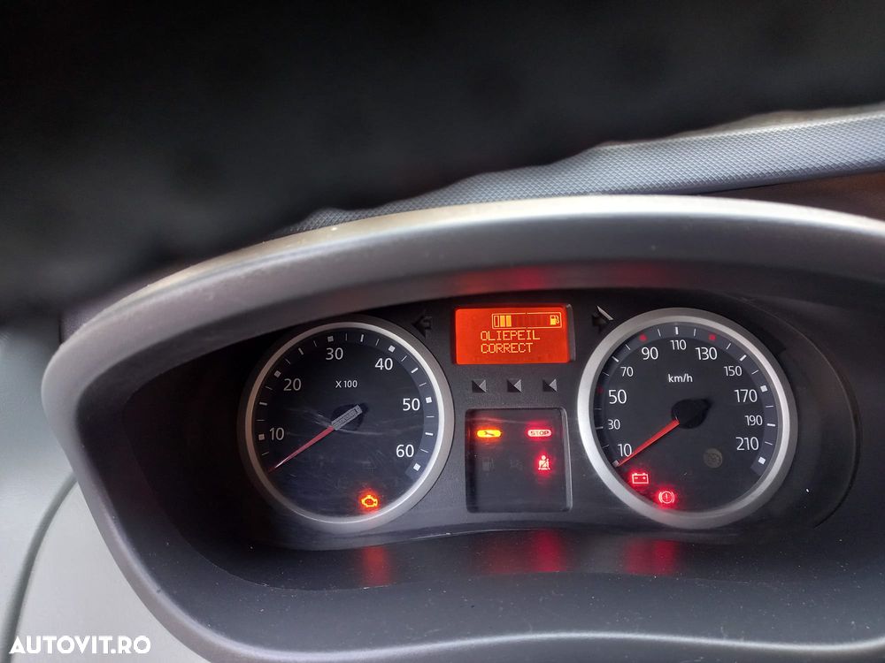 Renault Trafic - 11