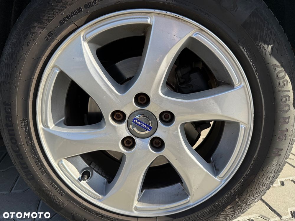 Volvo V40 - 32
