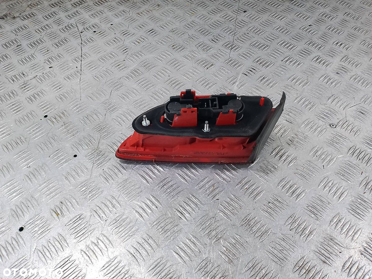 LAMPA TYLNA LEWA W KLAPE ALFA ROMEO 159 939562302 SEDAN - 4