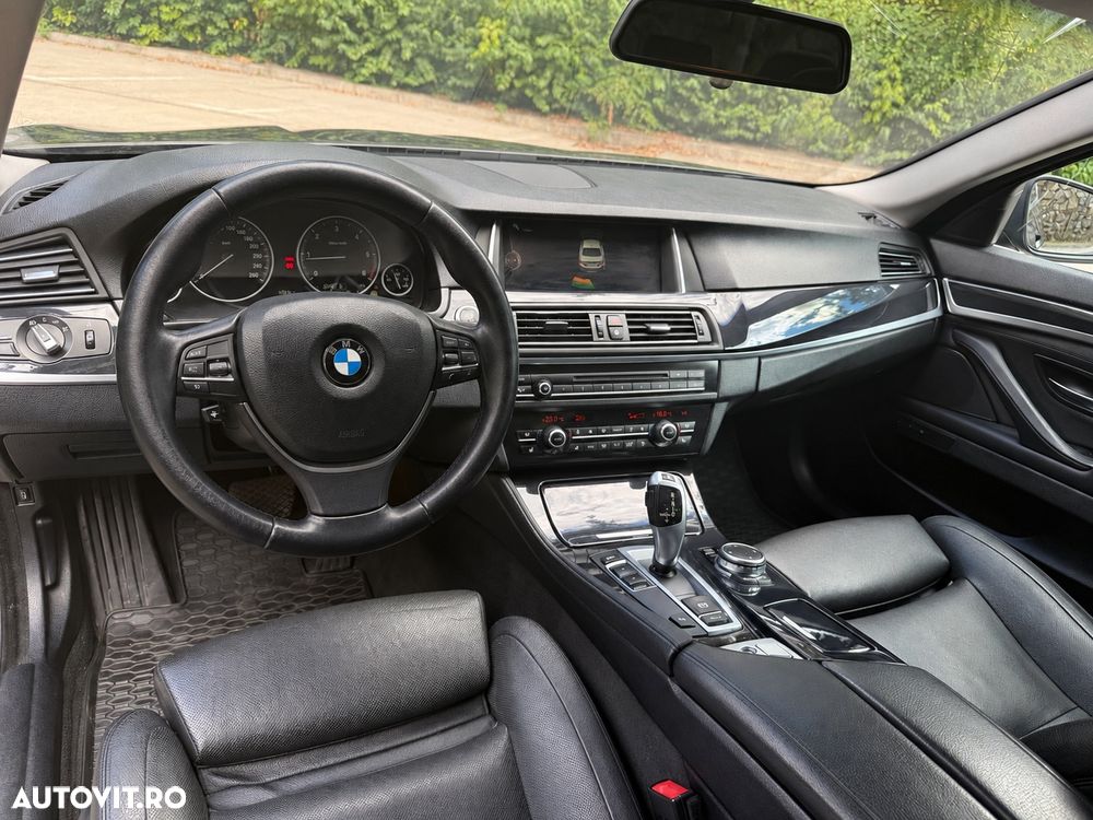 BMW Seria 5 520d Aut. - 14