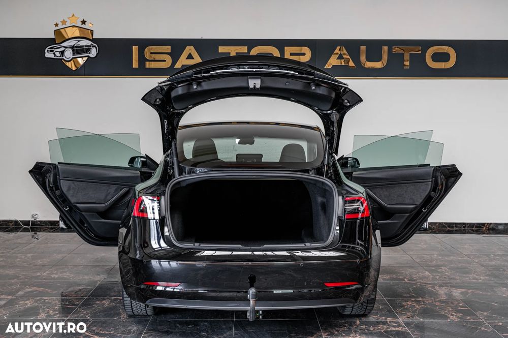Tesla Model 3 Long Range AWD Premium - 3