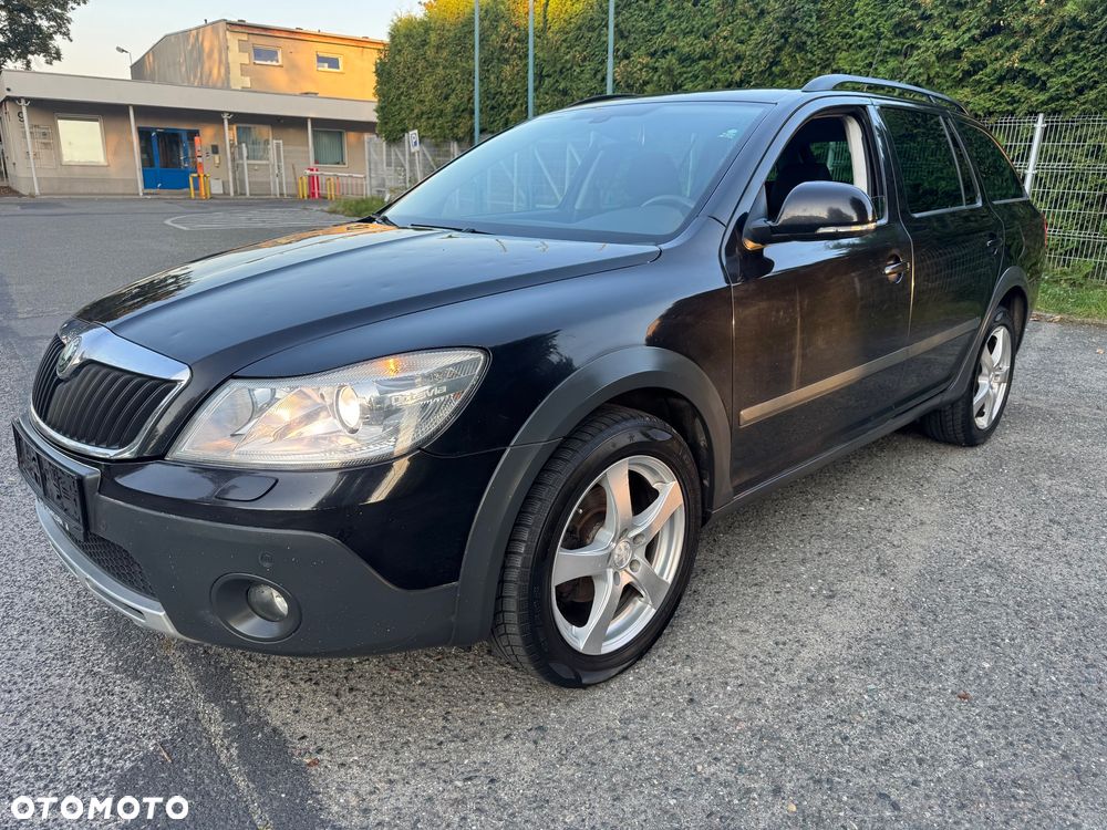 Skoda Octavia Combi 2.0 TDI DPF Scout 4x4 - 2