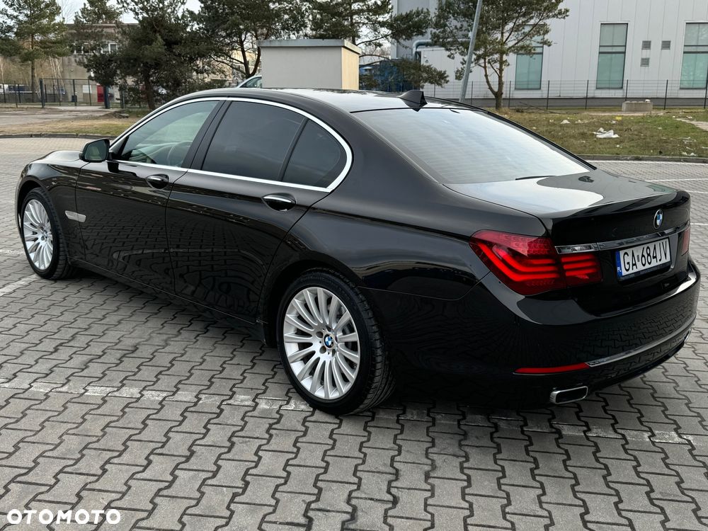 BMW Seria 7 740d xDrive - 7