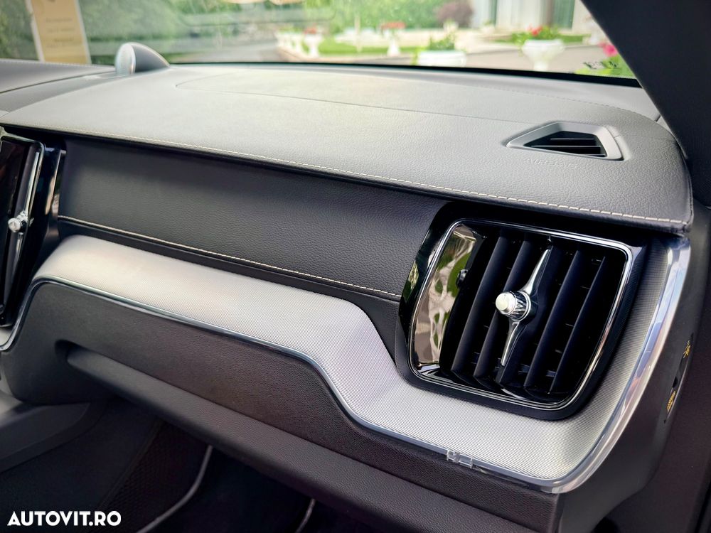 Volvo XC 60 T8 AWD Geartronic Polestar Engineered - 12