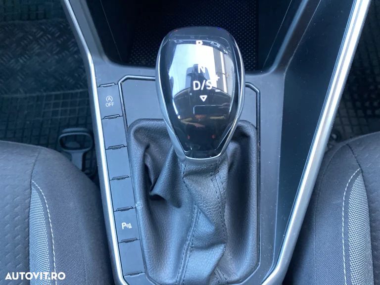 Volkswagen Polo 1.0 TSI DSG Life - 26