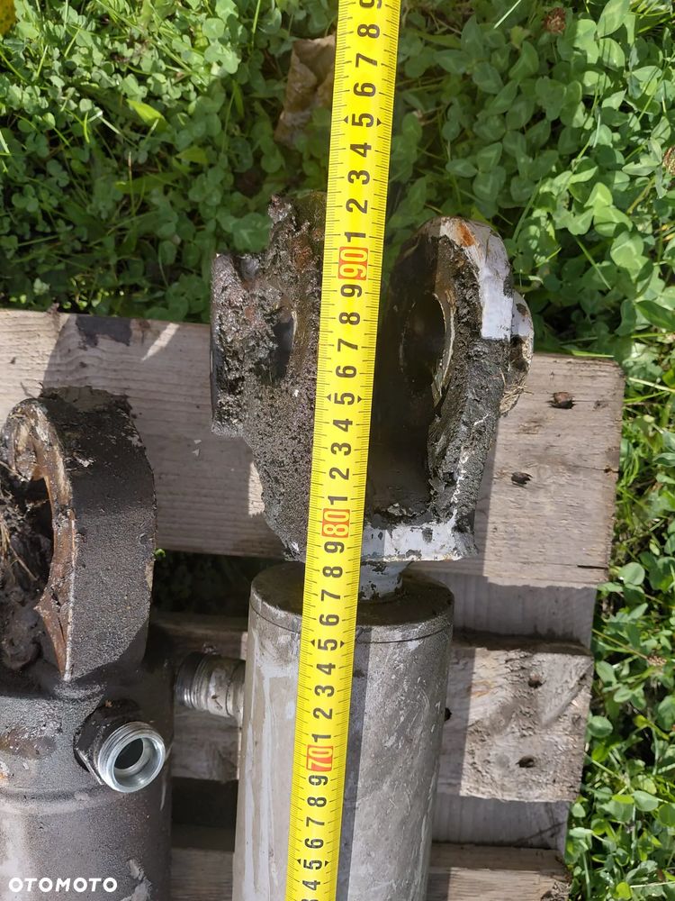 Siłownik Hydrauliczny - 2