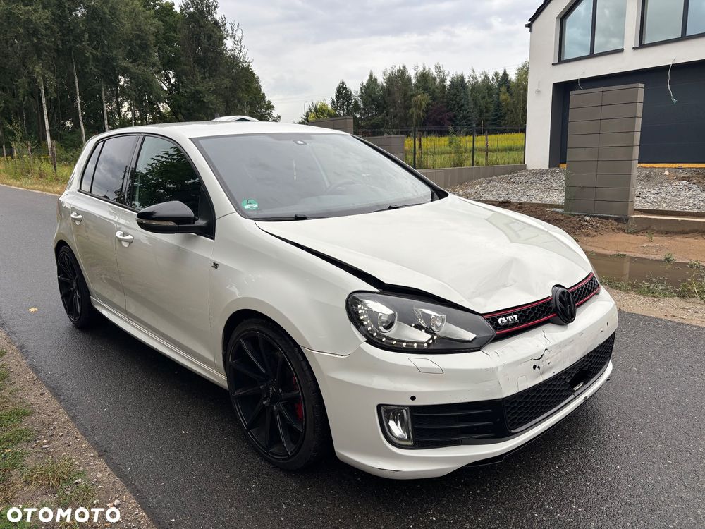 Volkswagen Golf 2.0 TSI GTI 35 DSG - 9