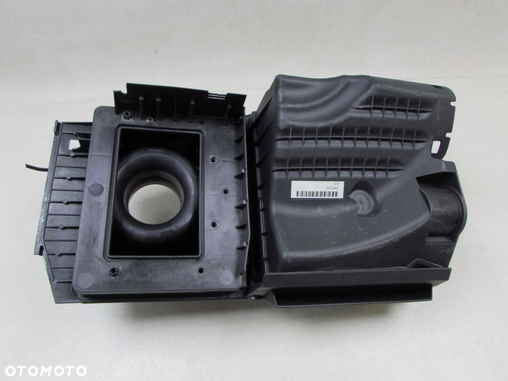 VOLVO S40 V50 C70 2.4 i OBUDOWA FILTRA POWIETRZA KOMPUTERA 30677533 04-12 - 3