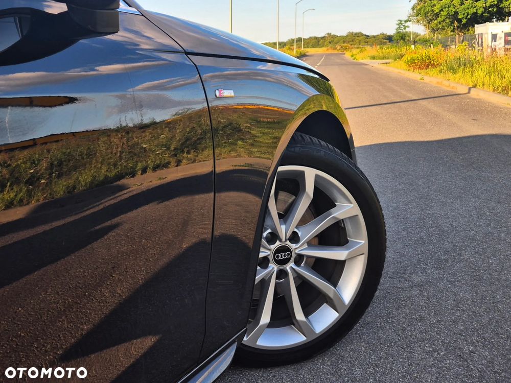 Audi A4 Avant 35 TFSI S tronic S line - 15