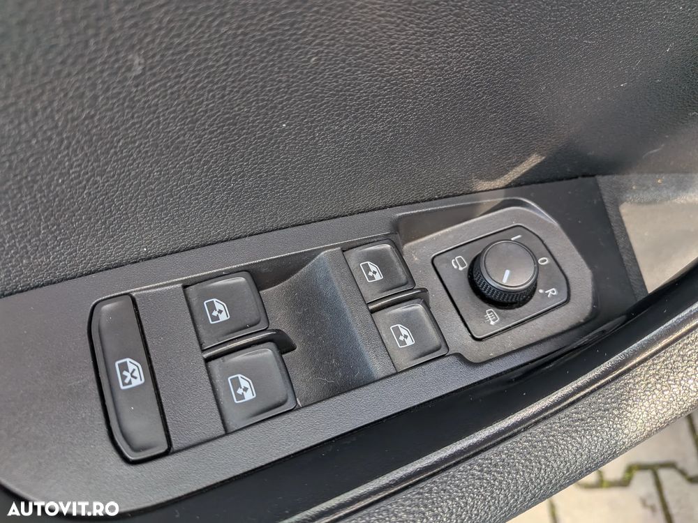 Skoda Karoq 2.0 TDI SCR DSG Ambition - 19