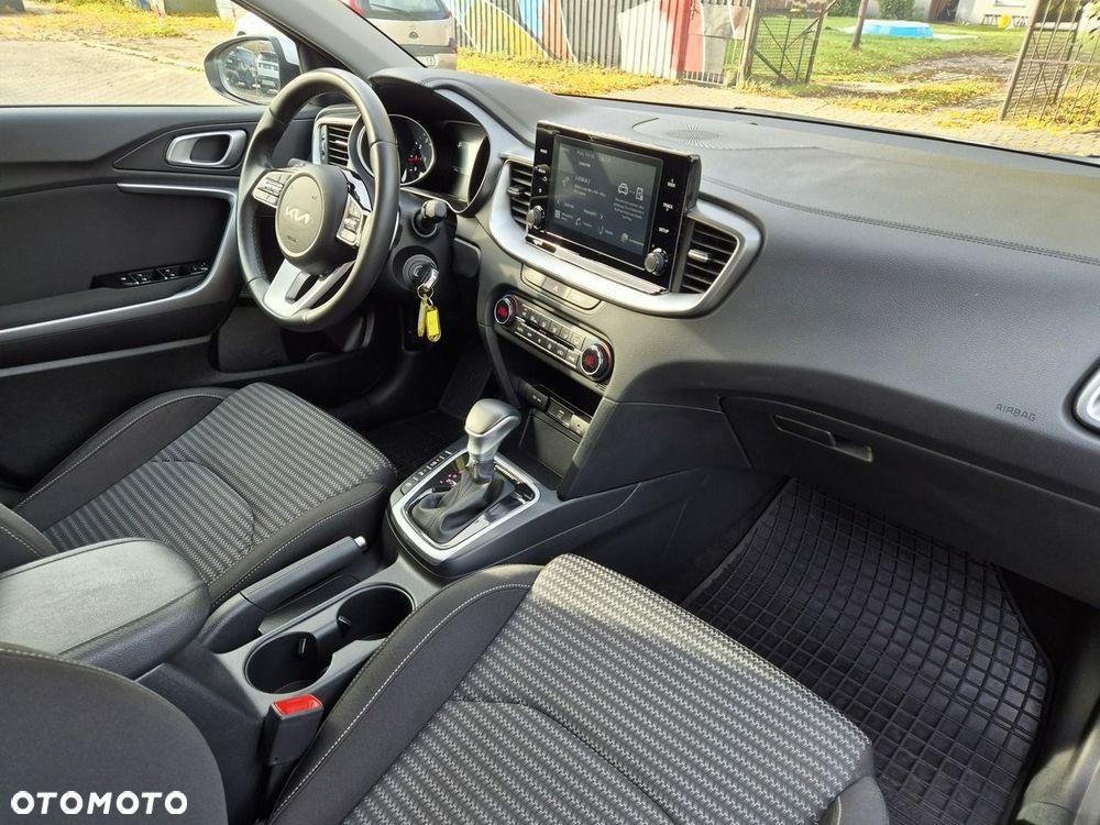 Kia Ceed 1.5 T-GDI M DCT - 29