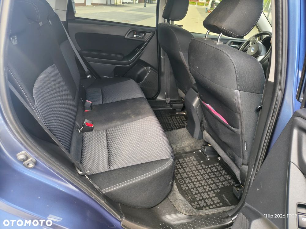 Subaru Forester 2.0 D Active Lineartronic - 10