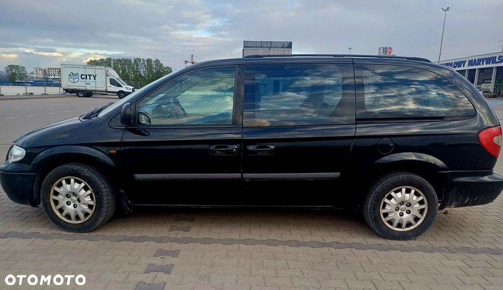 Chrysler Grand Voyager - 3