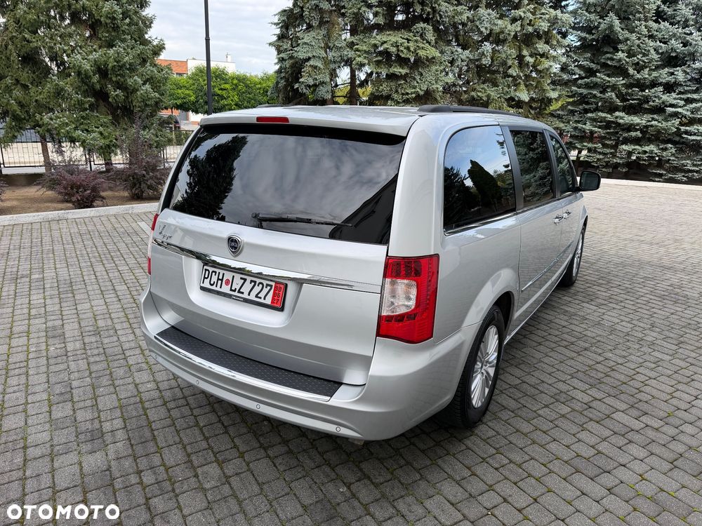 Lancia Voyager 3.6 Silver Euro6 - 9