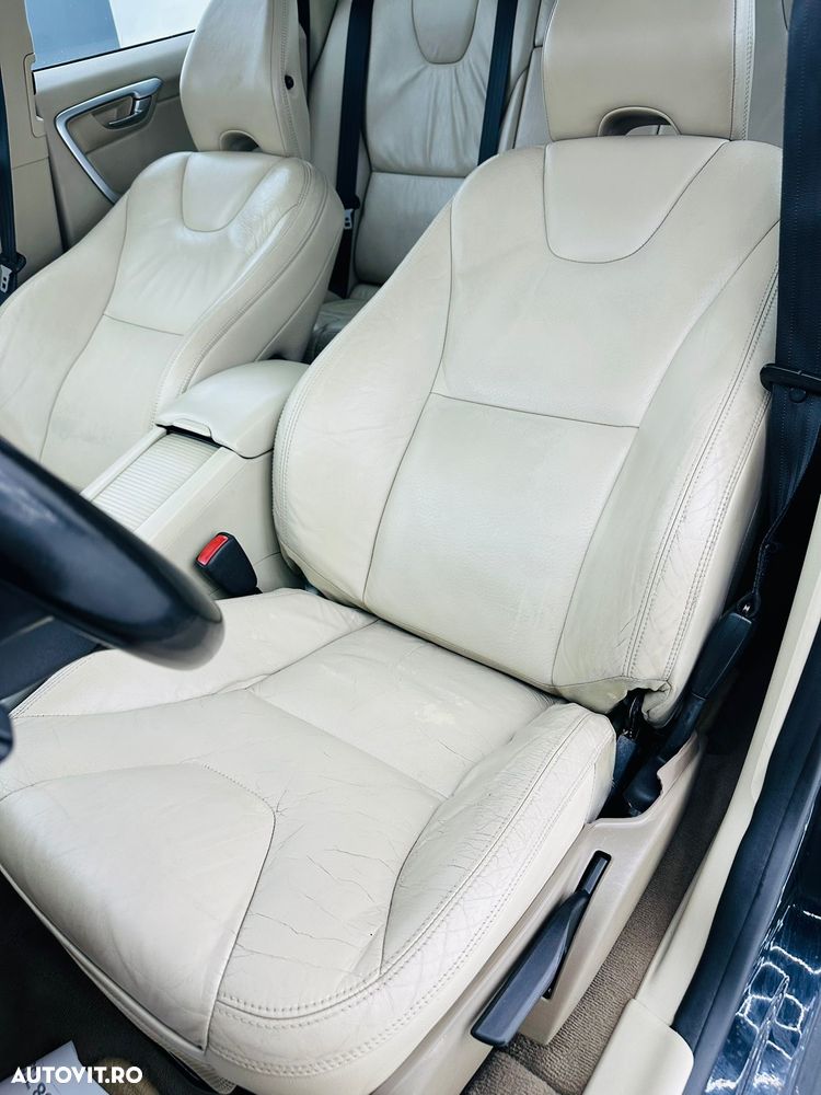 Volvo XC 60 D4 AWD Momentum - 17