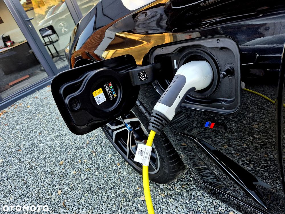 BMW Seria 5 ver-530e-xdrive-phev-m-sport - 28