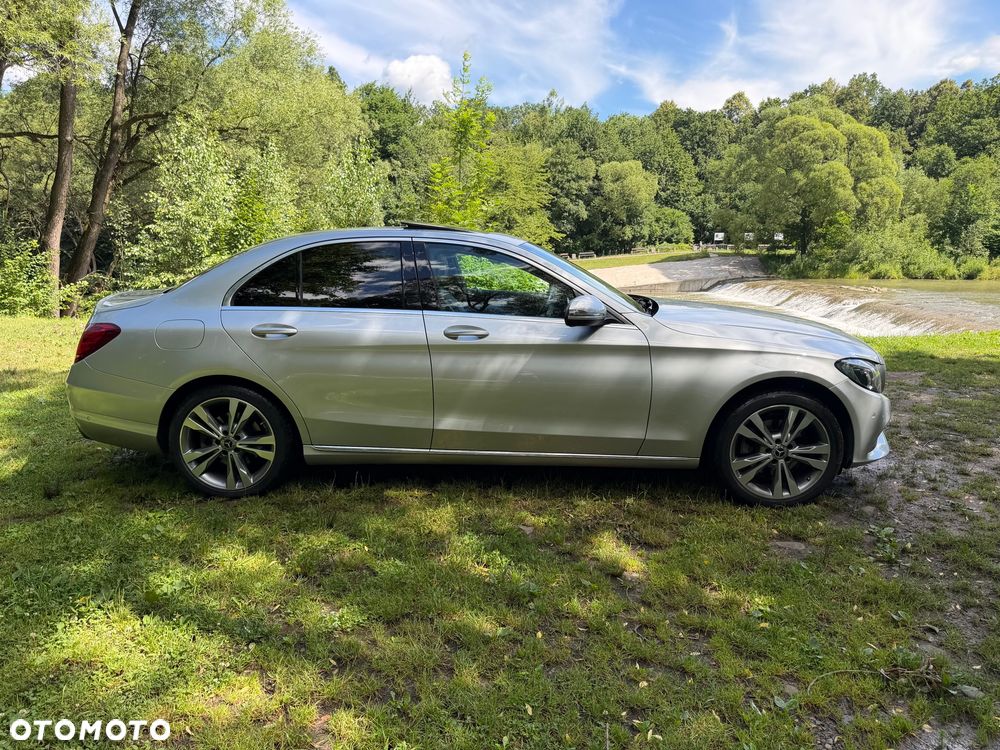 Mercedes-Benz Klasa C 200 9G-TRONIC Exclusive - 29