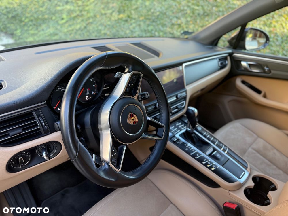 Porsche Macan - 20