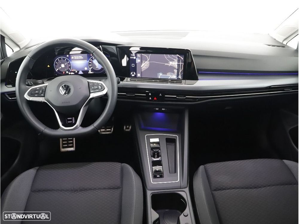 VW Golf 1.0 eTSI Life DSG - 21
