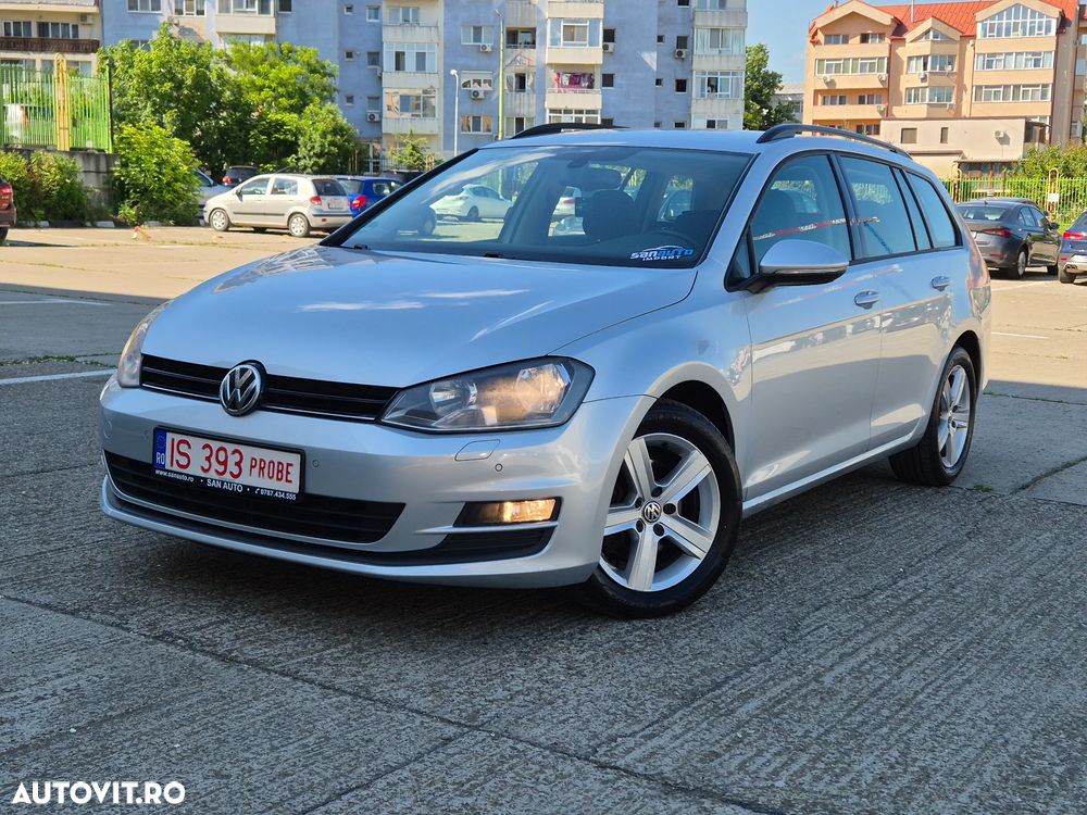 VOLKSWAGEN Golf 2013