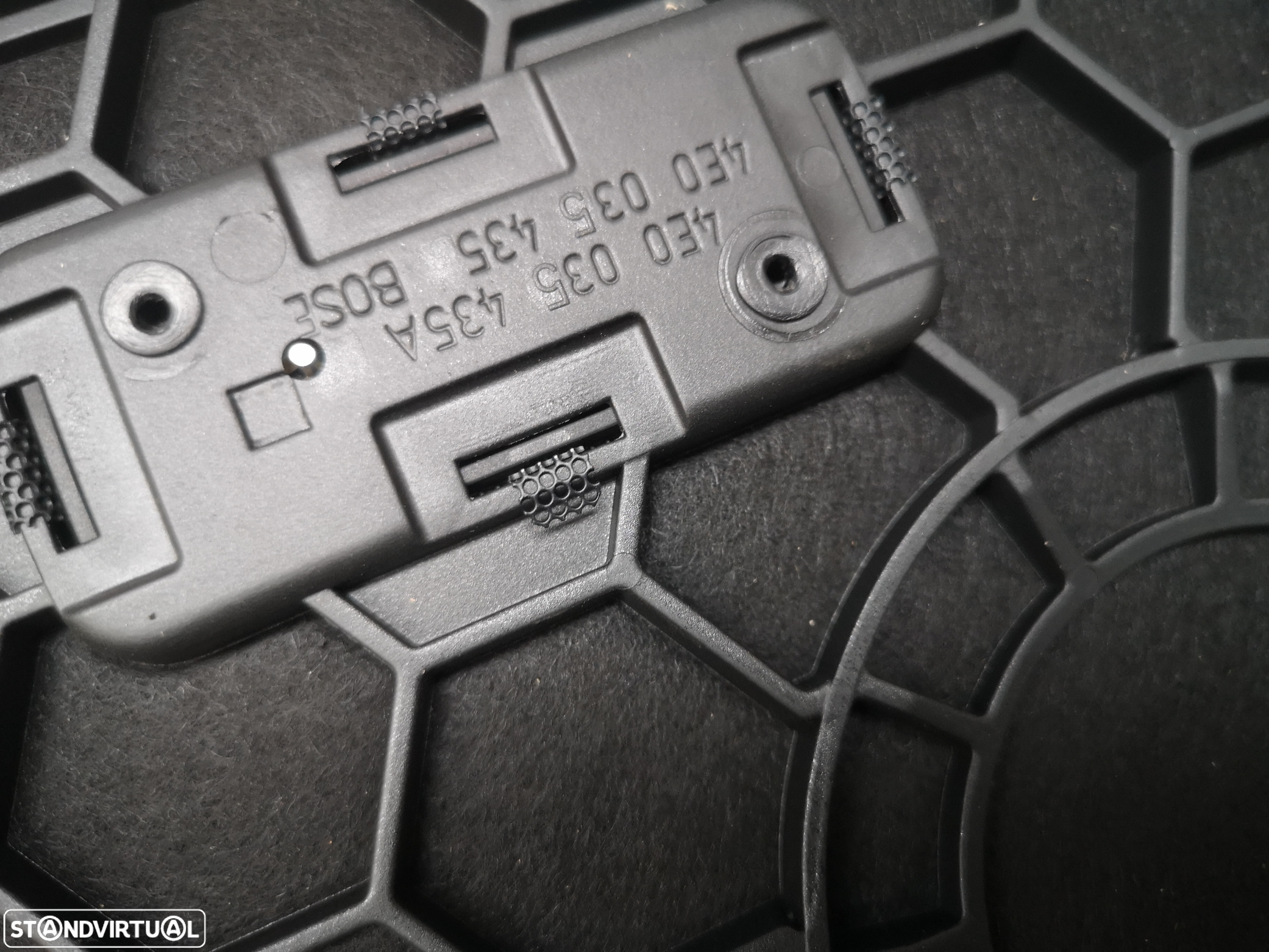 Tampa  coluna de som SUBWOOFER  da chapaleira originais BOSE Audi a8 d3 4e0 2003-2009 - 5