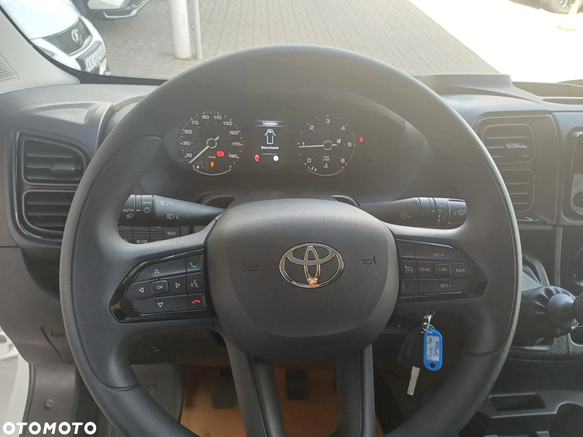 Toyota Proace Max - 9