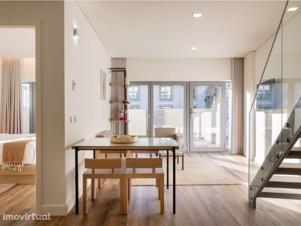 Moradia T2 - Junto ao Jardim do Morro e Serra do Pilar - Vistas sob... - Grande imagem: 2/33