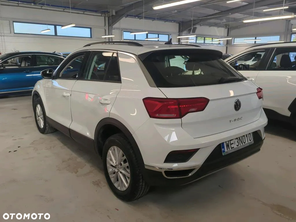 Volkswagen T-Roc - 3