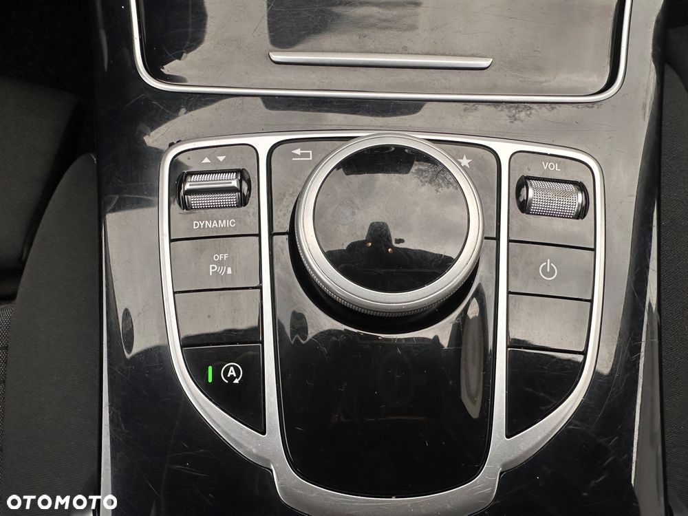 Mercedes-Benz Klasa C 180 (BlueTEC) d 7G-TRONIC Avantgarde - 34