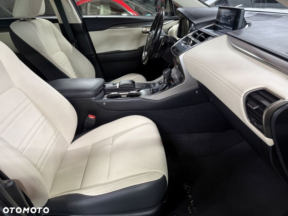 Lexus NX 300 Comfort AWD - 30