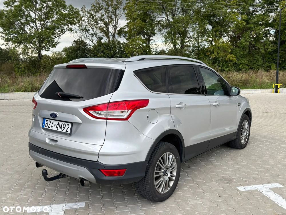 Ford Kuga 2.0 TDCi 4x4 Titanium - 4