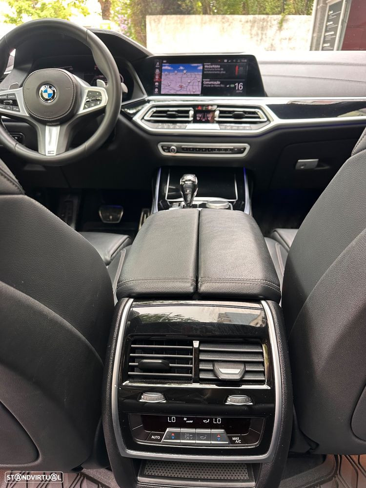 BMW X7 30 d xDrive Pack M - 14