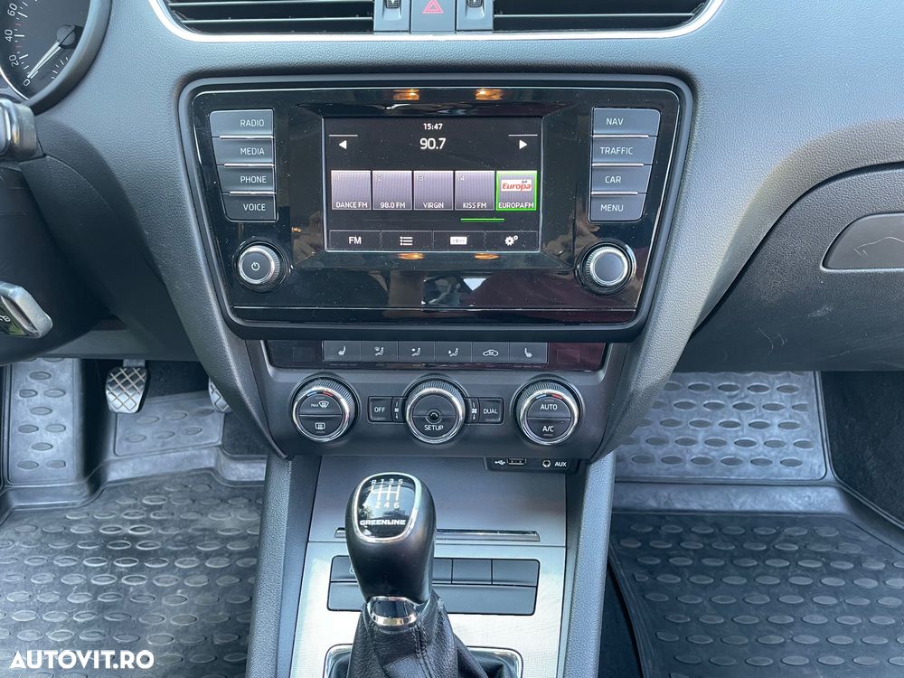 Skoda Octavia 1.6 TDI GREENLINE - 6