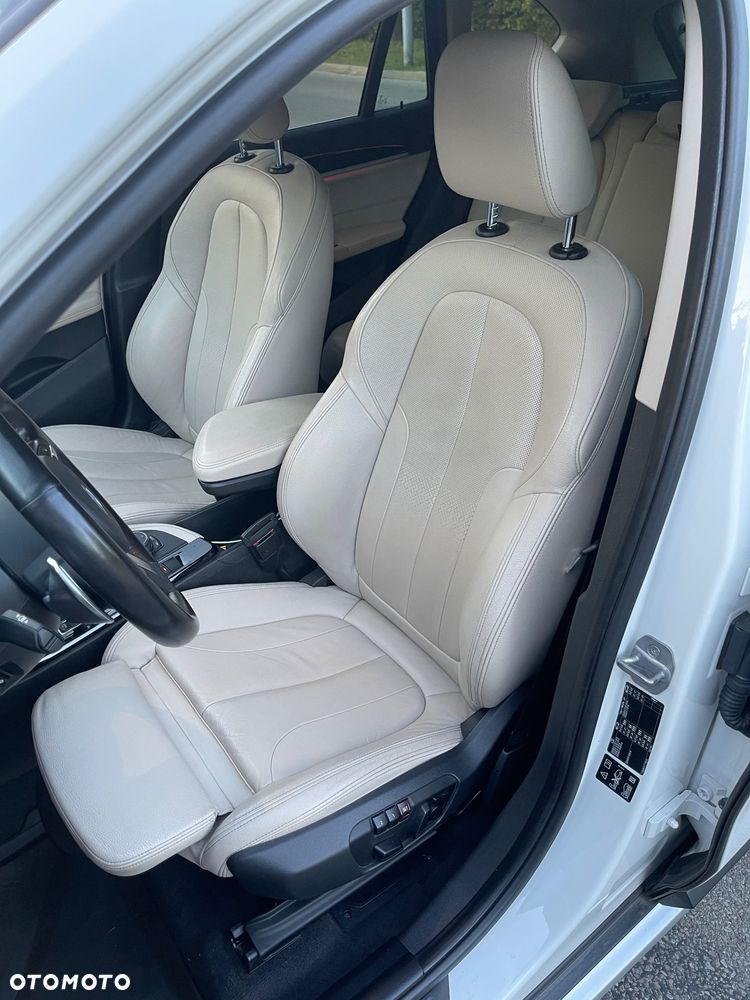 BMW X1 xDrive20d - 15
