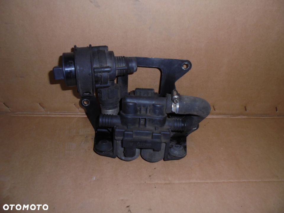 Pompka obiegu wody LAND ROVER DISCOVERY 3 L322 - 1