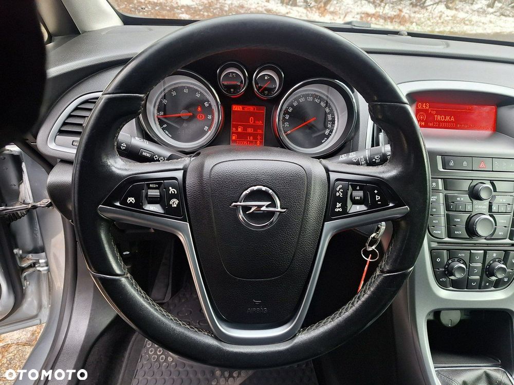 Opel Astra 1.4 Turbo Edition - 10