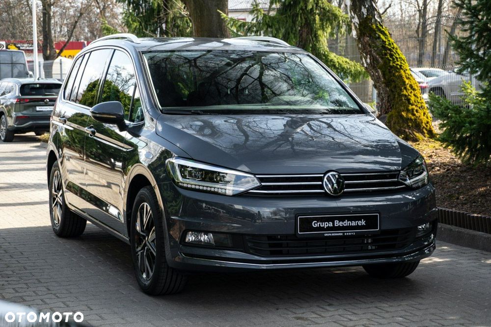 Volkswagen Touran - 9