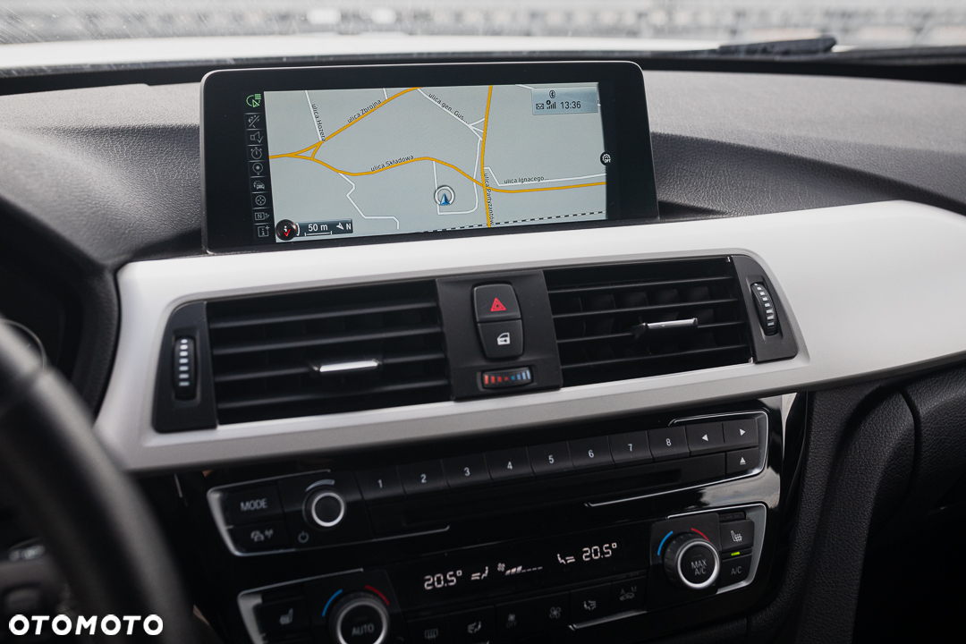 BMW Seria 3 320d Efficient Dynamics - 12