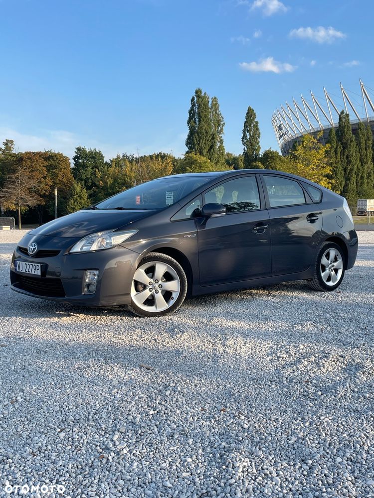 Toyota Prius (Hybrid) Comfort - 10