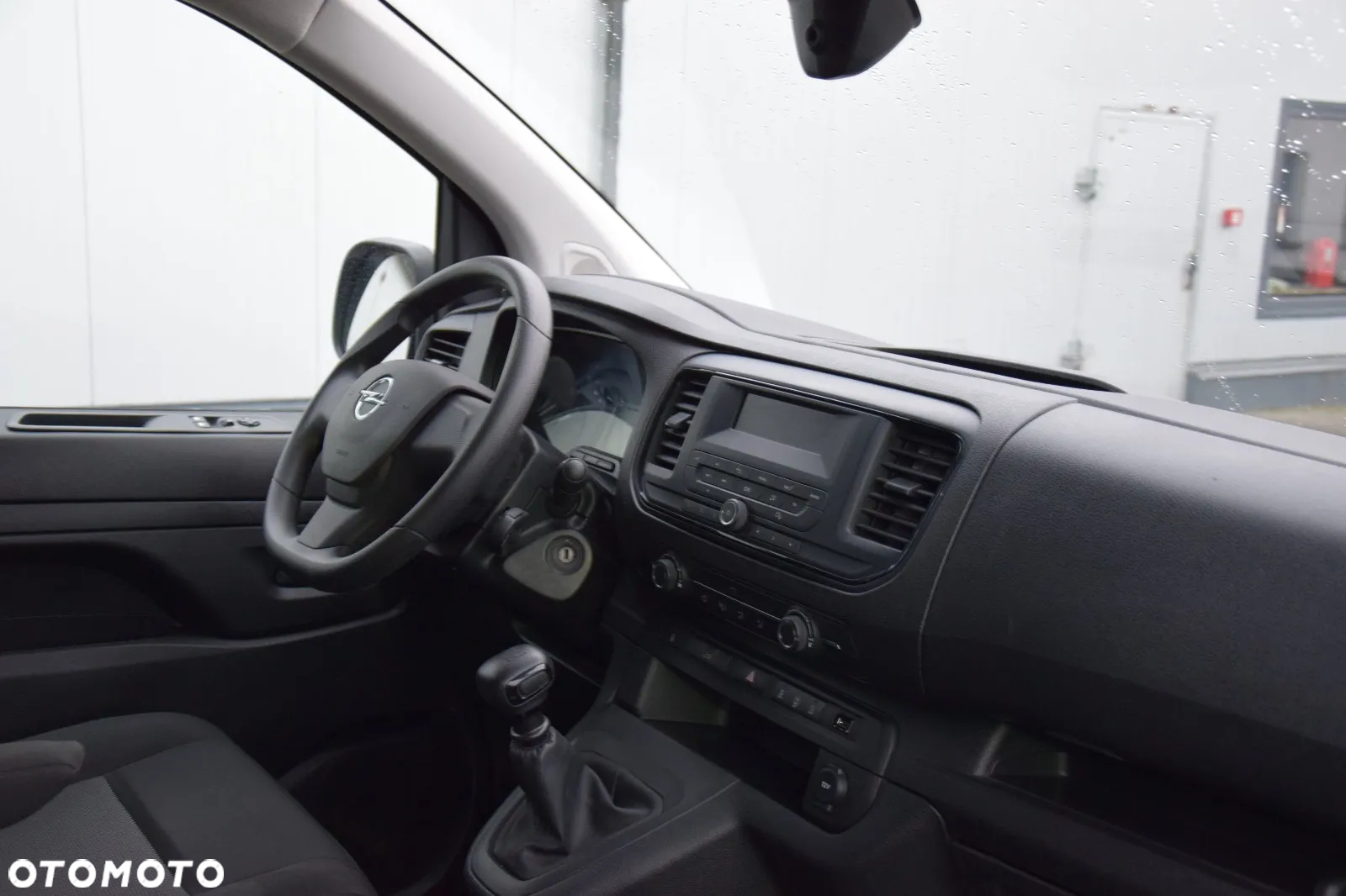 Opel Vivaro - 12