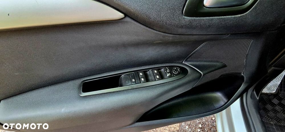 Citroën C4 BlueHDi 120 Stop&Start EAT6 Shine - 19