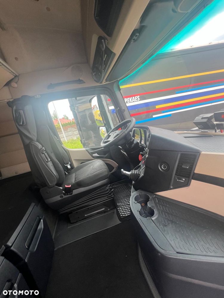 Mercedes-Benz ACTROS - 8