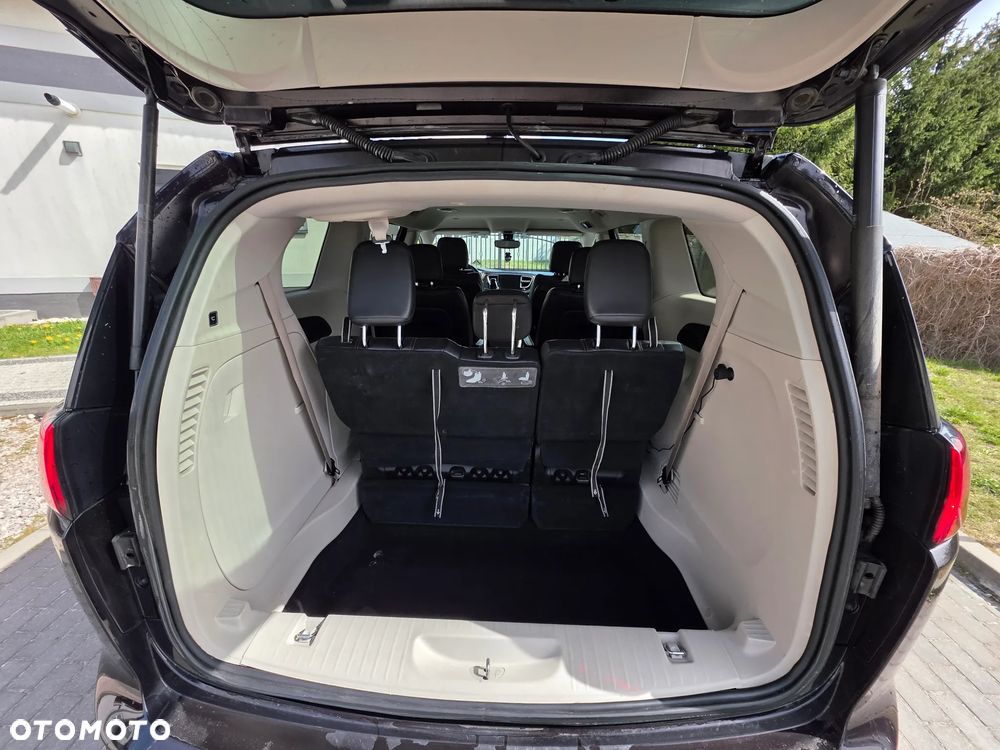 Chrysler Pacifica - 13