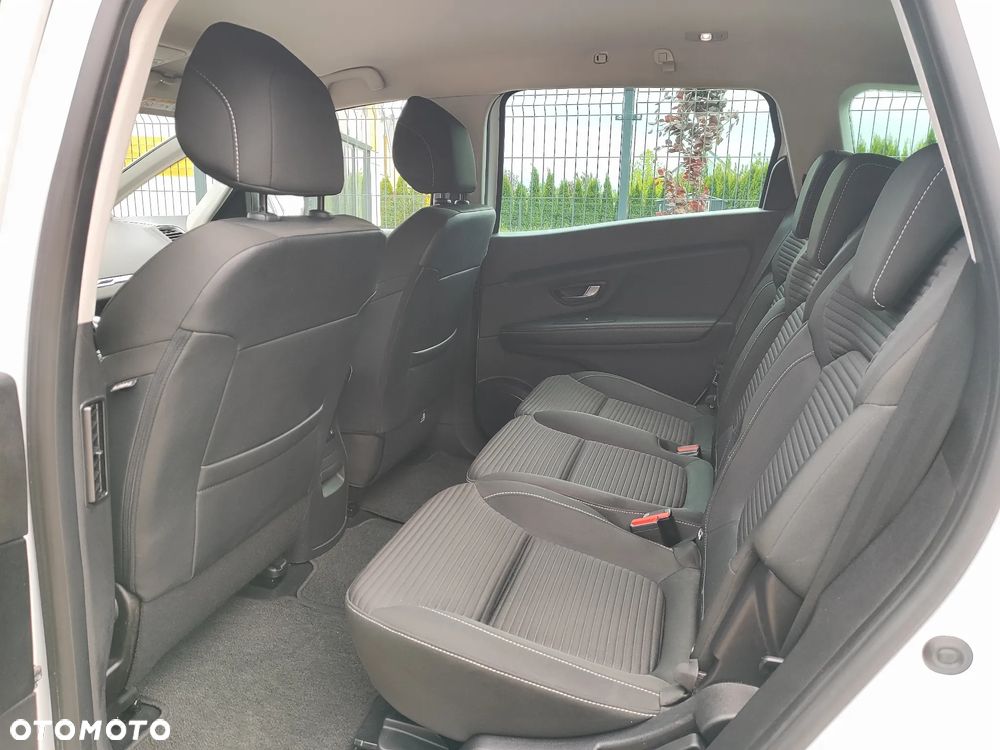 Renault Grand Scenic - 20