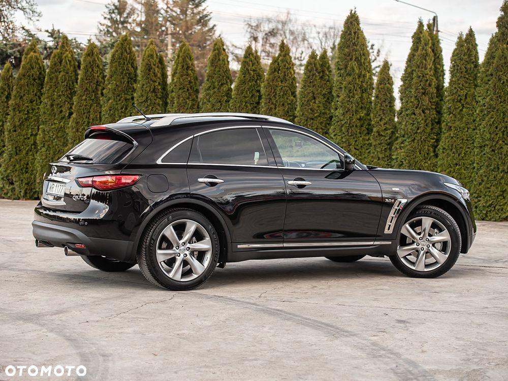 Infiniti Q70 3.0d S Premium - 9